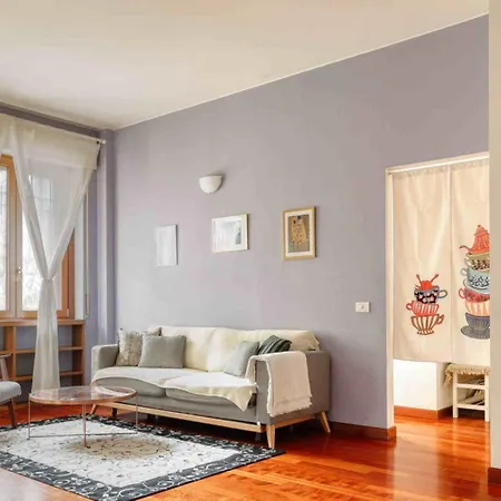 Appartement Ample With Private Parking Milaan